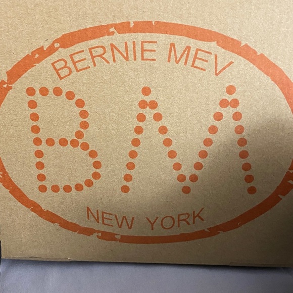 NEW IN BOX Bernie Mev Yvonne Black Woven Peep-Toe Wedge ShoesWo size 10(EU41) - Picture 2 of 10